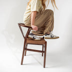 Silla Trama Mix de madera de haya con asiento de cuerda tejida, color chocolate