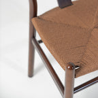 Silla Trama Mix de madera de haya con asiento de cuerda tejida, color chocolate
